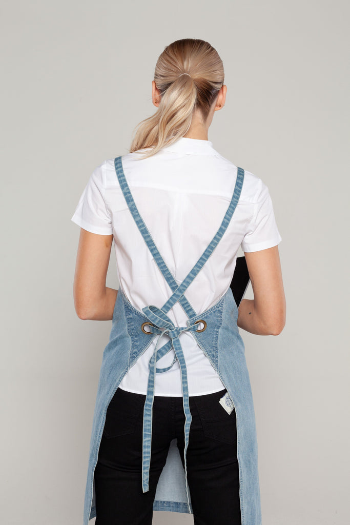 CROSSOVER CAFE APRONS STONE DENIM